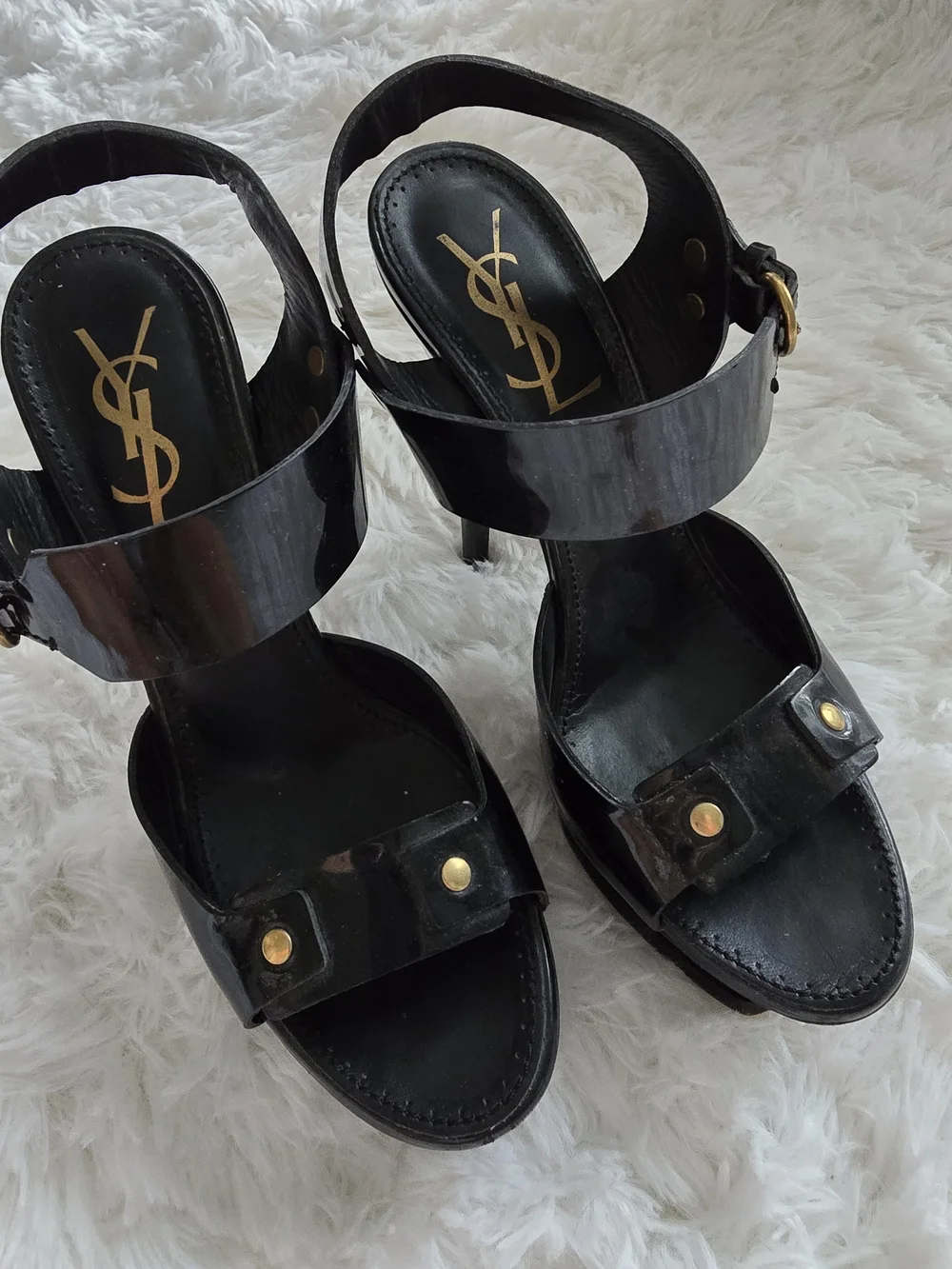Yves Saint Laurent Black Patent Leather Platform Sandals Size 37 ( US 7)